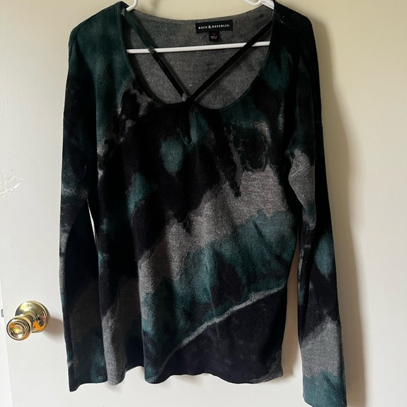 Rock & Republic Tops - Rock & Republic Dark Green and Black Long Sleeve Top